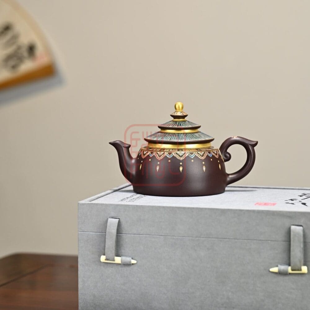 Ấm Tử Sa Thiên Đàn 300ml - Đất Tử Gia Nê Pháp Lam Vàng 24K - Nghệ Nhân Vương Khánh Hồng